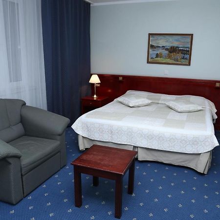 Draakon Hotel Tartu Zewnętrze zdjęcie