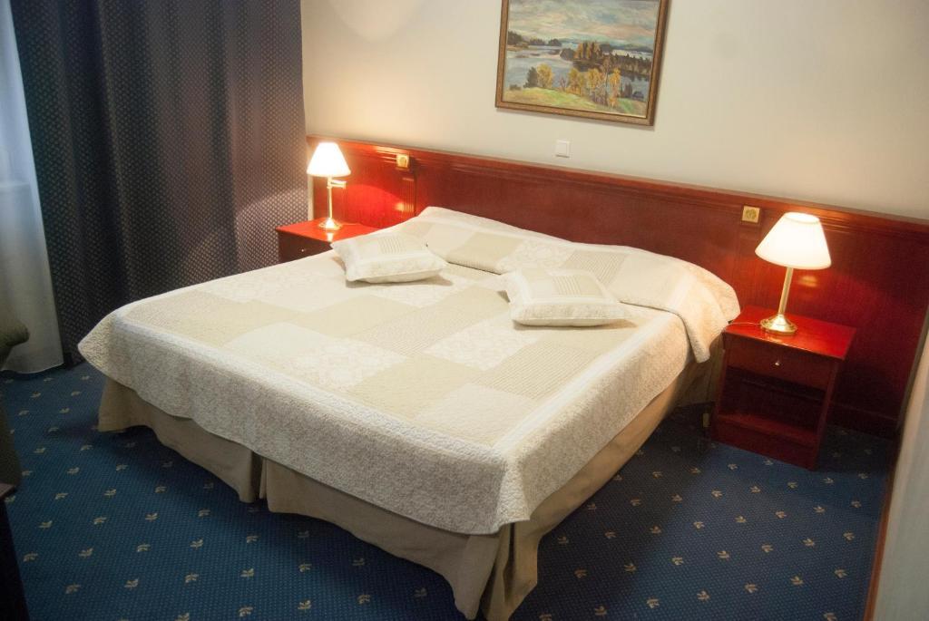 Draakon Hotel Tartu Zewnętrze zdjęcie
