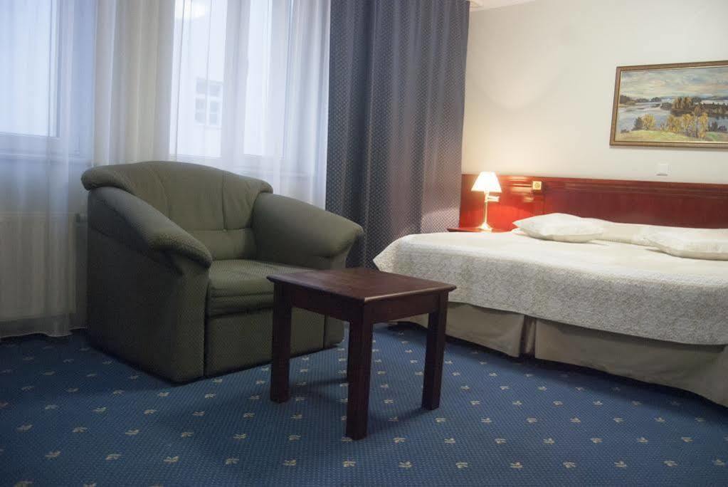 Draakon Hotel Tartu Zewnętrze zdjęcie